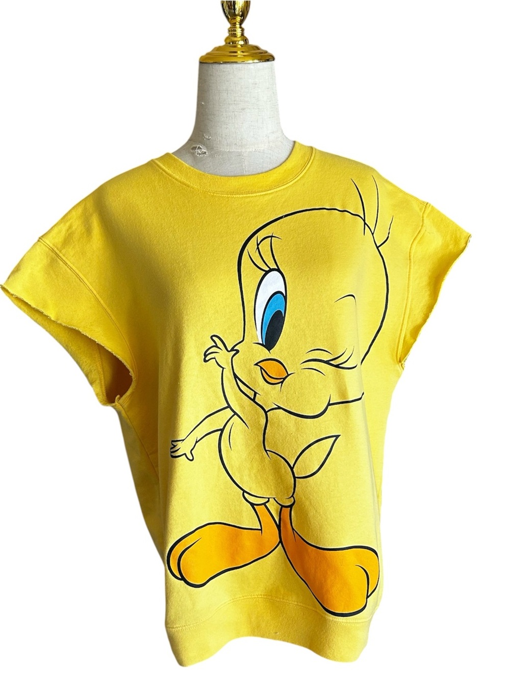 Tweety Graphic XL Yellow Crewneck Raw Sleeve Sweatshirt